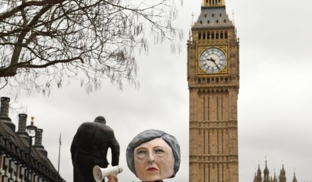 Uoči Brexita prosvjed pokrenula ‘glavata Theresa May’