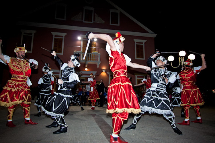 Biograd na Moru: Viteska igra, korculanska “Moreska”, Foto: Franjo Juric Biograd na Moru: Viteska igra, korculanska “Moreska”, Foto: Franjo Juric