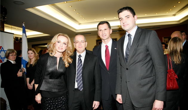 Jadranka Primorac, Yossi Amrani, Dragan Primorac i Davor Bernardić