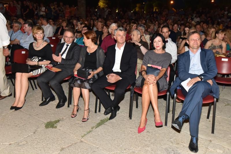 Svečanim koncertom “Opera je u zraku” otvorene 57. Glazbene večeri u sv. Donatu Svečanim koncertom “Opera je u zraku” otvorene 57. Glazbene večeri u sv. Donatu