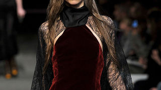 Trend izvještaj za jesen 2010: Crveni baršun (Fashionologie.com)