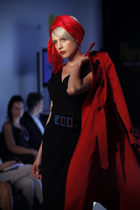 Zagreb, 300911.
Sajam mode Fashion.hr, koji je na Zagrebackom velesajmu okupio 90 izlagaca iz Hrvatske i 29 iz regije, otvorila je predsjednica Vlade RH Jadranka Kosor. 
Na slici: modna revija Bellissima Sarajevo.
Foto: Dragan Matic / Cropix