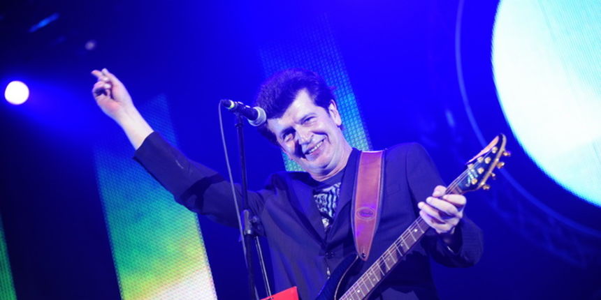 Split, 271111.
Spaladium Arena.
Veceras su u Spaladium areni pred oko 4000 posjetitelja nastupili Momcilo Bajagic Bajaga (u prvom dijelu) i Jelena Rozga (u drugom dijelu). Koncert je organizirala Karlovacka pivovara.
Na slici: Momcilo Bajagic Bajaga
Foto: