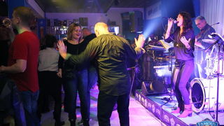 Friday Night Live: Cotton Club @ Famous Beach Bar & Grill 21. listopada 2016. Friday Night Live: Cotton Club @ Famous Beach Bar & Grill 21. listopada 2016.