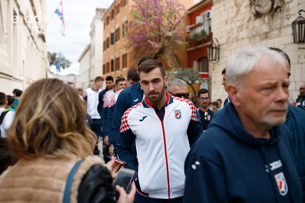 Đir po gradu, subotnja špica 13. travnja 2019. Đir po gradu, subotnja špica 13. travnja 2019.