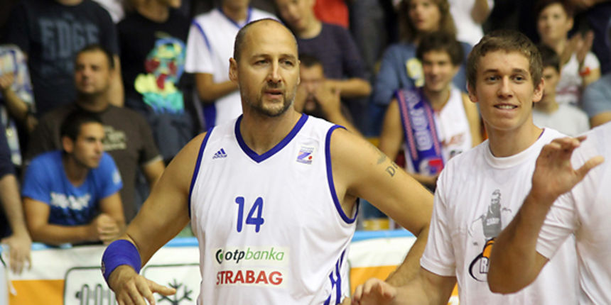 Jazine: Humanitarna utakmica za Stephanie (foto:Saša Čuka) Jazine: Humanitarna utakmica za Stephanie (foto:Saša Čuka)