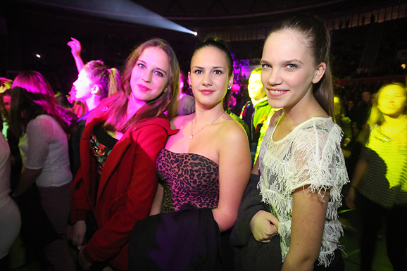 Karlovačko live 2012: Tony Cetinski na Višnjiku (foto:Saša Čuka) Karlovačko live 2012: Tony Cetinski na Višnjiku (foto:Saša Čuka)