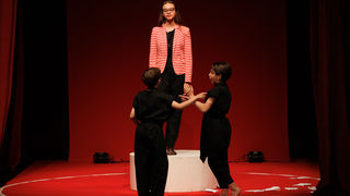 Igrajmo se: Zabranjeno mlađima od 15 strana A