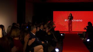 Dan crvenih haljina – modna revija u Splitu