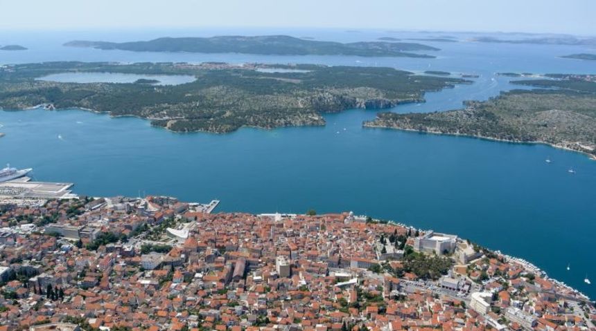Grad Šibenik iz zraka Grad Šibenik iz zraka
