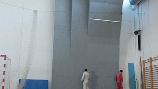 Penjačka stijena u bibinjskoj sportskoj dvorani, Foto: Leo Banić Penjačka stijena u bibinjskoj sportskoj dvorani, Foto: Leo Banić