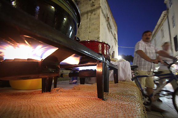 “Feštica srijedom” 27. lipnja 2012. (foto:Saša Čuka) “Feštica srijedom” 27. lipnja 2012. (foto:Saša Čuka)