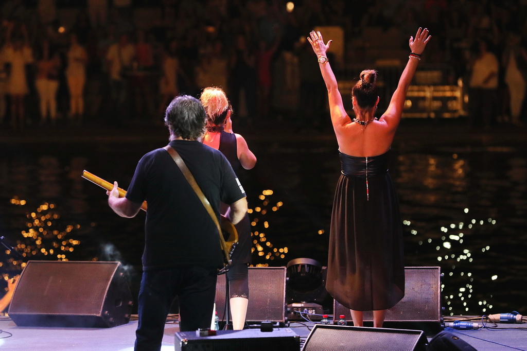 Halid Bešlić maestralno zaključio koncertnu sezonu u Biogradu na Moru