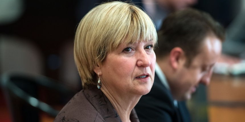 Zagreb, 230513.
Sabor.
Markov trg.
Ruza Tomasic odrzala je danas konferenciju za medije na temu rezultata lokalnih izbora.
Na fotografiji: Ruza Tomasic.
Foto: Goran Mehkek / CROPIX Zagreb, 230513.
Sabor.
Markov trg.
Ruza Tomasic odrzala je danas konferenciju za medije na temu rezultata lokalnih izbora.
Na fotografiji: Ruza Tomasic.
Foto: Goran Mehkek / CROPIX