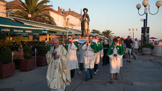 Procesija u Biogradu na blagdan sv. Roka, foto: Vinko Pešić Procesija u Biogradu na blagdan sv. Roka, foto: Vinko Pešić