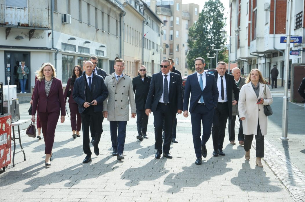 949fca07c39feecf886b0586f7af4a08_XL 949fca07c39feecf886b0586f7af4a08_XL