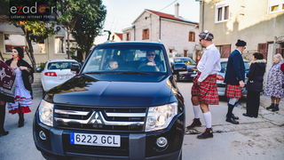 Škotski kiltovi preplavili zadarske Stanove Škotski kiltovi preplavili zadarske Stanove