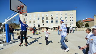 Košarkaške legende zaigrale sa Zadranima na Forumu Košarkaške legende zaigrale sa Zadranima na Forumu