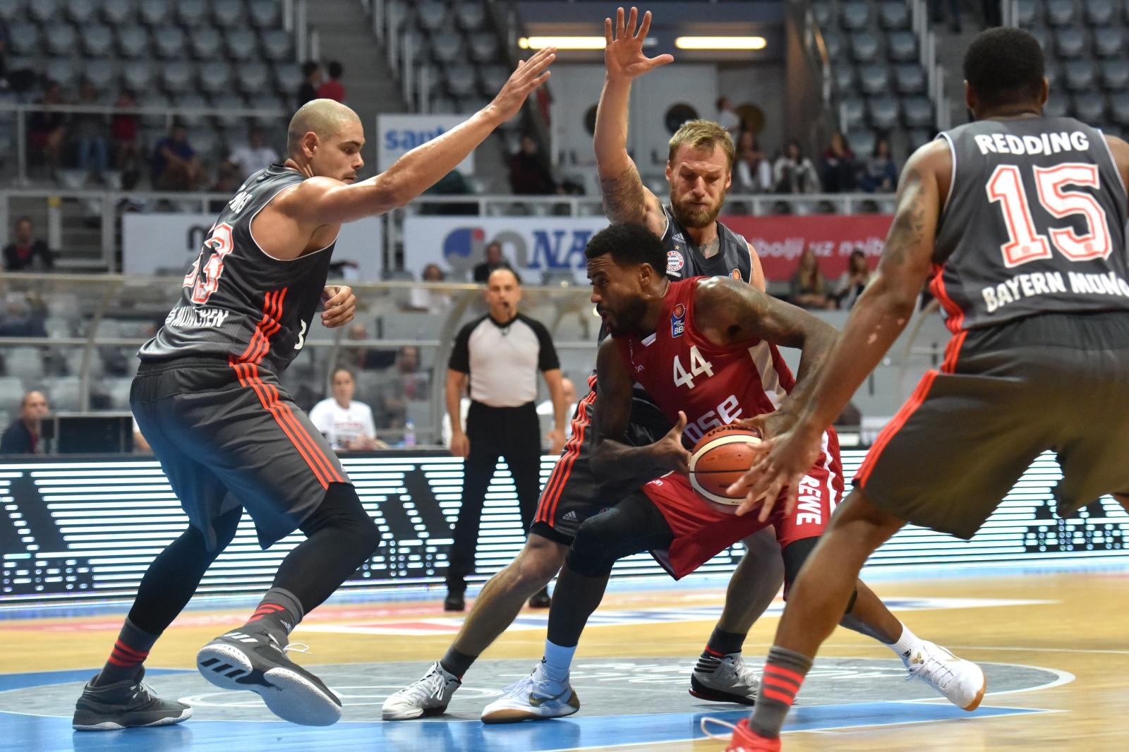 #ZDBT2017: FC Bayern Munchen – Brose Bamberg 71-58 #ZDBT2017: FC Bayern Munchen – Brose Bamberg 71-58