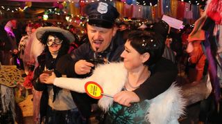 Maškarana Republika preuzela vlast u Viru