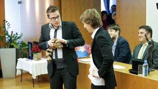 Luki Modriću u dječjoj bolnici u Klaićevoj uručena nagrada nogometaša godine, Photo: Petar Glebov/PIXSELL Luki Modriću u dječjoj bolnici u Klaićevoj uručena nagrada nogometaša godine, Photo: Petar Glebov/PIXSELL