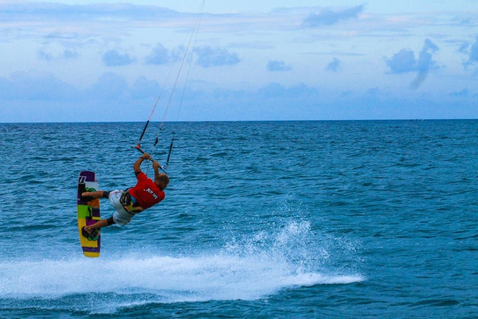 Wind i Kite surfing na Kolovarama 3. studenog 2013.  foto: Tome Grbeša