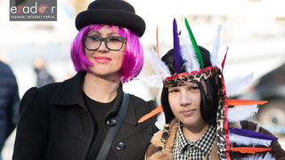 Zadarski karneval 2018: Povorka maškaranih skupina od Gradskih vrata preko Foruma do Narodnog trga Zadarski karneval 2018: Povorka maškaranih skupina od Gradskih vrata preko Foruma do Narodnog trga