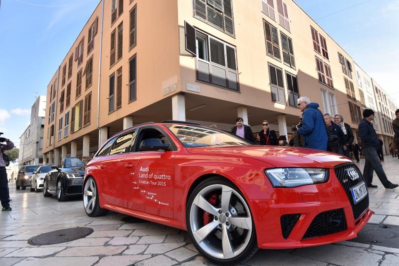 Audi Hrvatska organizirala je ekskluzivnu prezentaciju sportskih automobila Audi S i RS modela na Forumu. Photo: Dino Stanin/PIXSELL Audi Hrvatska organizirala je ekskluzivnu prezentaciju sportskih automobila Audi S i RS modela na Forumu. Photo: Dino Stanin/PIXSELL