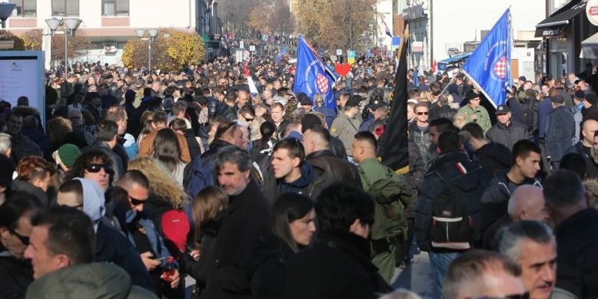 Image 380821 (auto) Image 380821 (auto)