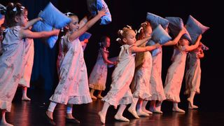 Plesna udruga Gesta: Bajka.hr