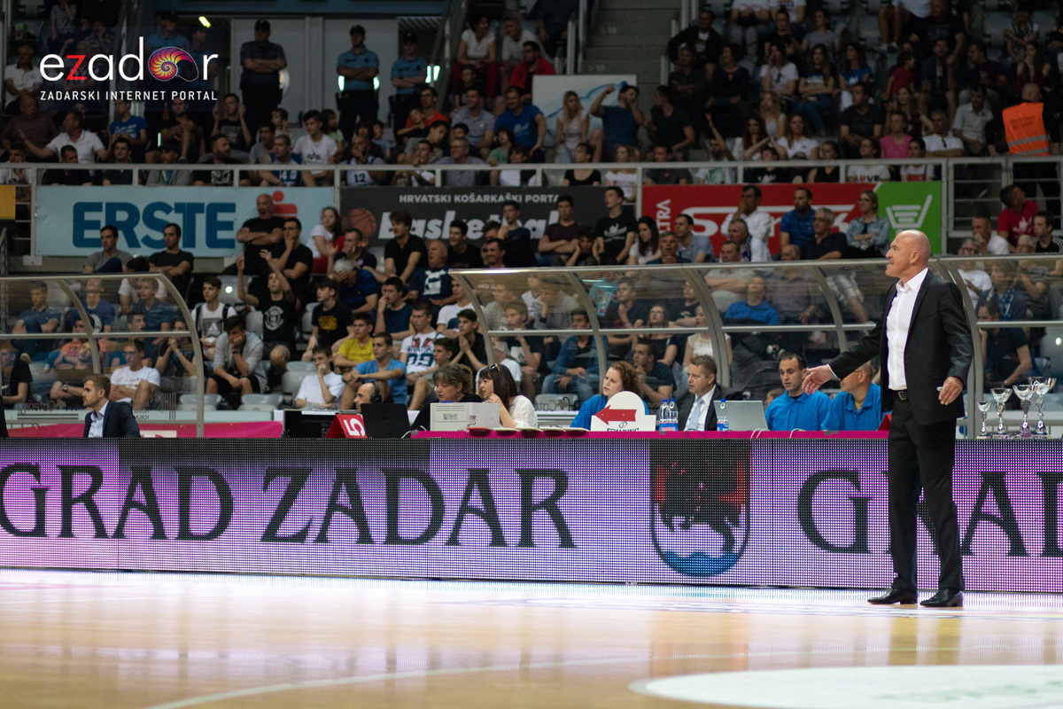 Polufinale doigravanja HT Premijer lige, 1. utakmica: KK Zadar – KK Cibona 89-78