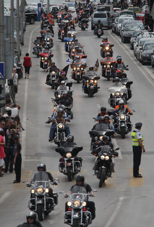 Zadar, 280511.
Odrzana je parada Harley Davidson motora izmedju Zadra i Biograda u kojoj je sudjelovalo vise tisuca motora.
Na slici: detalj s parade.
Foto: Vladimir Ivanov / CROPIX Zadar, 280511.
Odrzana je parada Harley Davidson motora izmedju Zadra i Biograda u kojoj je sudjelovalo vise tisuca motora.
Na slici: detalj s parade.
Foto: Vladimir Ivanov / CROPIX