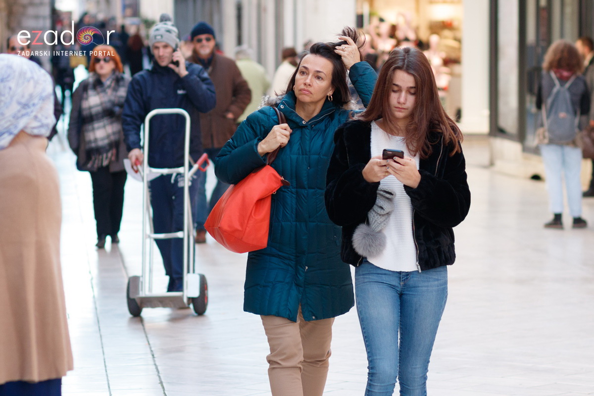 Đir po gradu, ponedjeljak 30. prosinca 2019. Đir po gradu, ponedjeljak 30. prosinca 2019.