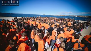 #ZDBT2017: Snimanje Milenijske fotografije košarkaške lopte na Pozdravu suncu #ZDBT2017: Snimanje Milenijske fotografije košarkaške lopte na Pozdravu suncu