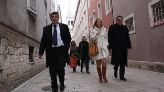 Image 1033337 (auto) Image 1033337 (auto)