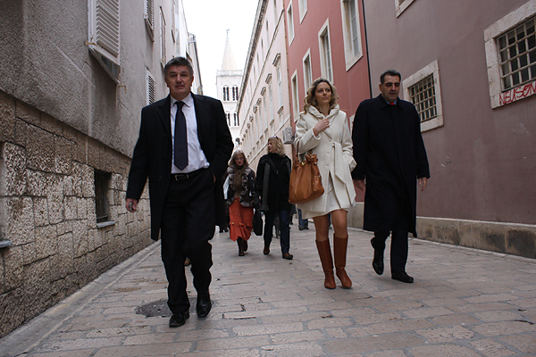 Image 1033337 (auto) Image 1033337 (auto)