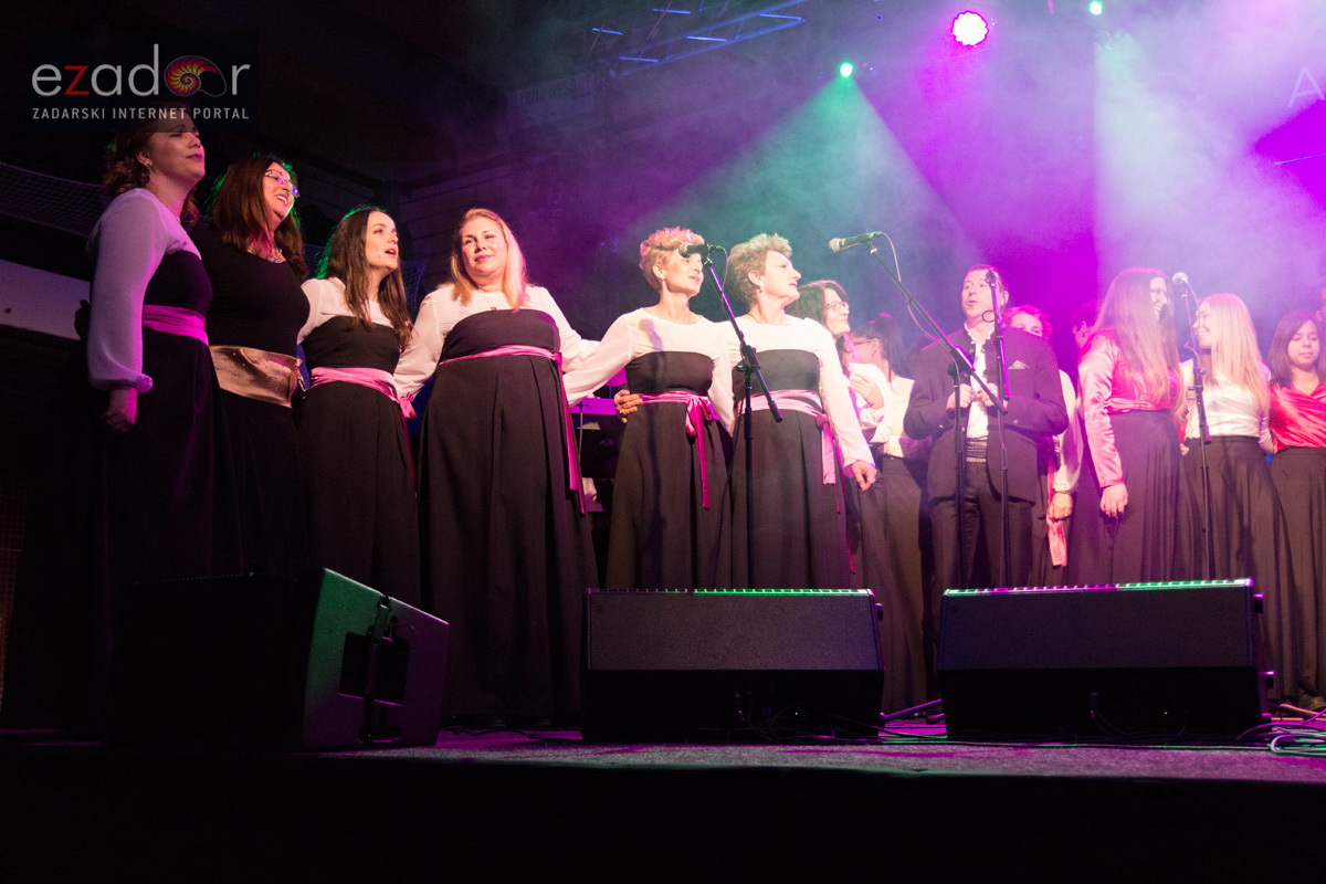 Humanitarni koncert “Klape s ljubavlju” u zadarskom Arsenalu