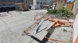 Zadar: Zbog početka radova na izgradnji TIC-a, zakupci javne površine sele na novu lokaciju, foto: Dino Stanin/PIXSELL Zadar: Zbog početka radova na izgradnji TIC-a, zakupci javne površine sele na novu lokaciju, foto: Dino Stanin/PIXSELL