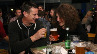 Friday Night Live: Cotton Club @ Famous Beach Bar & Grill 21. listopada 2016. Friday Night Live: Cotton Club @ Famous Beach Bar & Grill 21. listopada 2016.