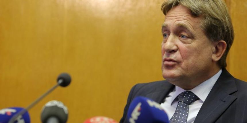 28.10.2013., Zadar – Gradonacelnik Zadra Bozidar Kalmeta sazvao je konferenciju za medije te komentirao optuzbe HAC-a, ali i salu “inspektora Tokica” na njegov racun. Photo: Filip Brala/PIXSELL 28.10.2013., Zadar – Gradonacelnik Zadra Bozidar Kalmeta sazvao je konferenciju za medije te komentirao optuzbe HAC-a, ali i salu “inspektora Tokica” na njegov racun. Photo: Filip Brala/PIXSELL