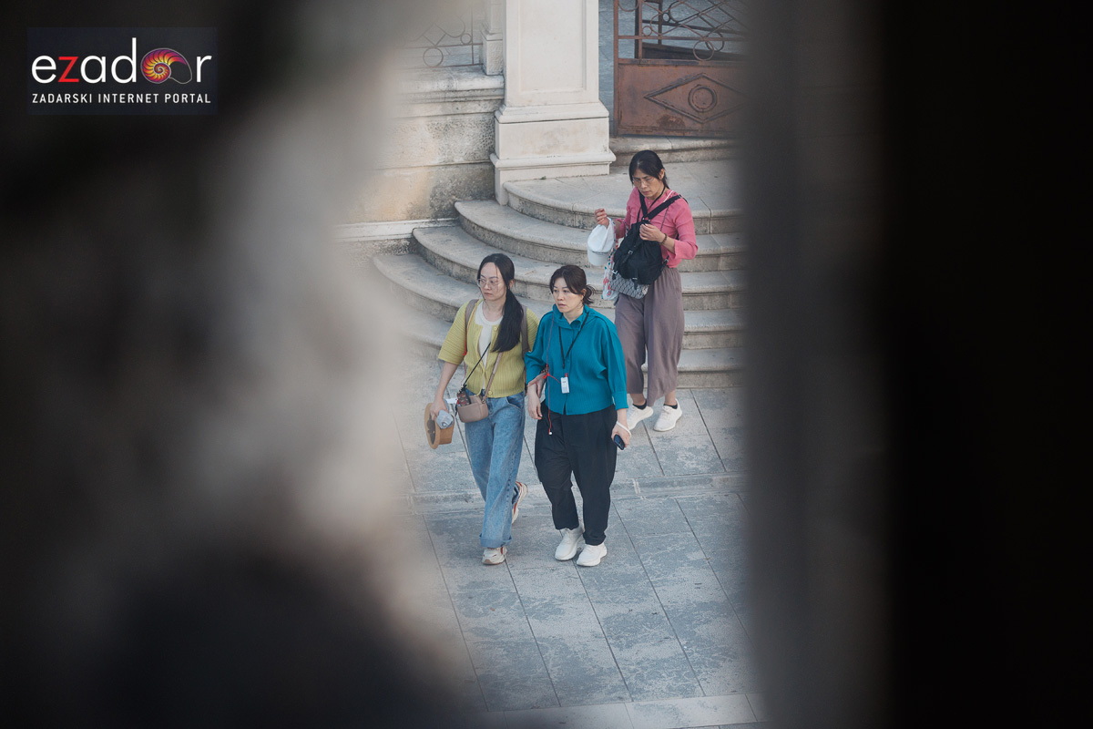 Večernji đir po gradu 3. listopada 2023. Večernji đir po gradu 3. listopada 2023.