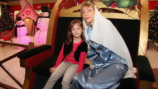 Sv. Luce razveselila mališane u Supernova centru, Foto: Iva Perinčić Sv. Luce razveselila mališane u Supernova centru, Foto: Iva Perinčić