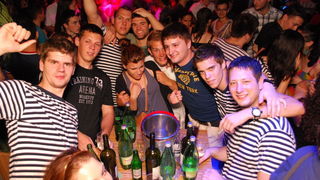 Image 805737 (auto) Image 805737 (auto)