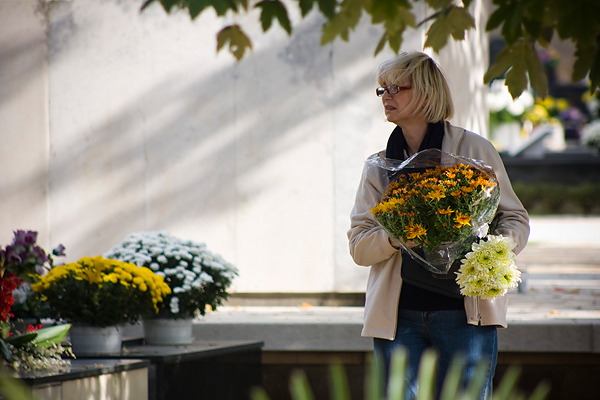 Gradsko groblje uoči blagdana Svih svetih (foto:Saša Čuka) Gradsko groblje uoči blagdana Svih svetih (foto:Saša Čuka)