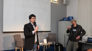 Nekoliko fotografija s književne večeri s Damirom Karakašem. Danas je poznat i priznat hrvatski autor, a nekad je preživljavao na ulicama Pariza svirajući harmoniku…(FOTO: gkzd.hr) Nekoliko fotografija s književne večeri s Damirom Karakašem. Danas je poznat i priznat hrvatski autor, a nekad je preživljavao na ulicama Pariza svirajući harmoniku…(FOTO: gkzd.hr)