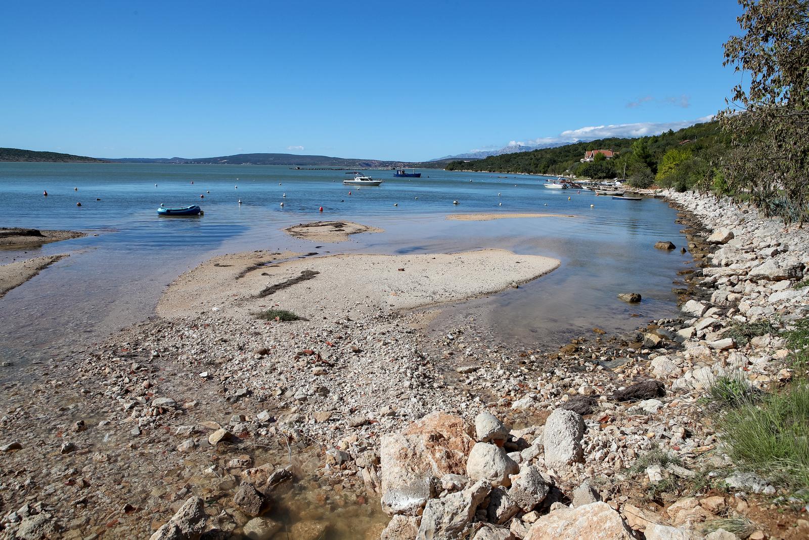 Katastrofalne posljedice bujične poplave u Mekoj Dragi Katastrofalne posljedice bujične poplave u Mekoj Dragi
