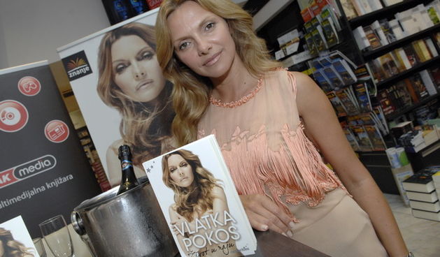 Dubrovnik, 170610. Veceras je u Tisak media centru na Pilama, Vlatka Pokos predstavila svoju knjigu Zivot u raju. Foto: Admir Buljubasic / CROPIX