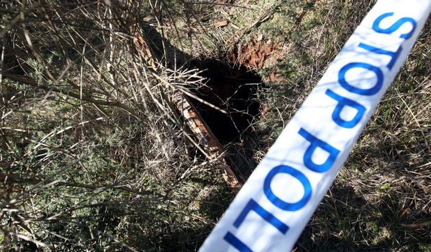 Zadar, 040313.
Naselje Bokanjac. Novi slucaj urusavanja tla. Nakon slucajeva u Lovranu, Drnisu i jos ranije ranije Medjimurju, policiji je prijavu da se otvorila zemlja u sirini i duljini vecoj od metra prijavio u subotu 39-godisnji Joso Marasovic iz Zadr