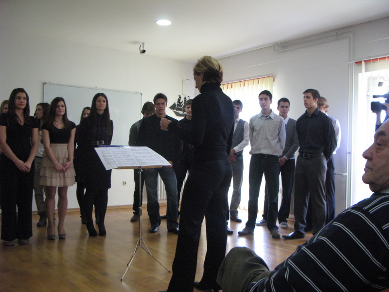 Dodjela nagrada za umjetničke radove u gimnaziji J. Barakovića Dodjela nagrada za umjetničke radove u gimnaziji J. Barakovića