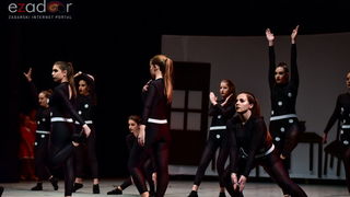 Predstava “Odgojoj” Plesne udruge Gesta u HNK Zadar